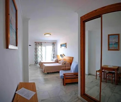 Apartament Guaquin *